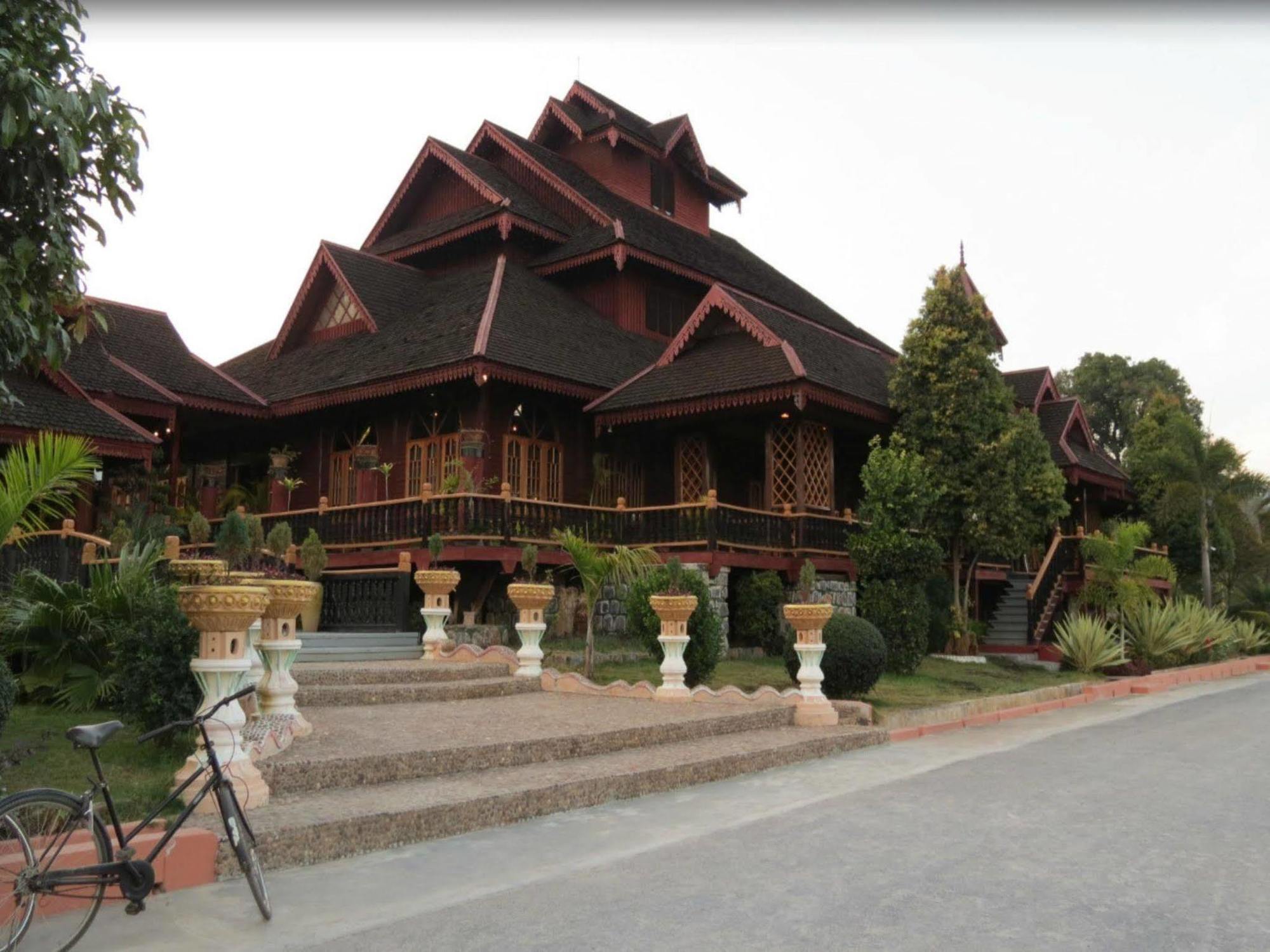 Hupin Inle Khaung Daing Village Resort Nyaung Shwe Exterior photo